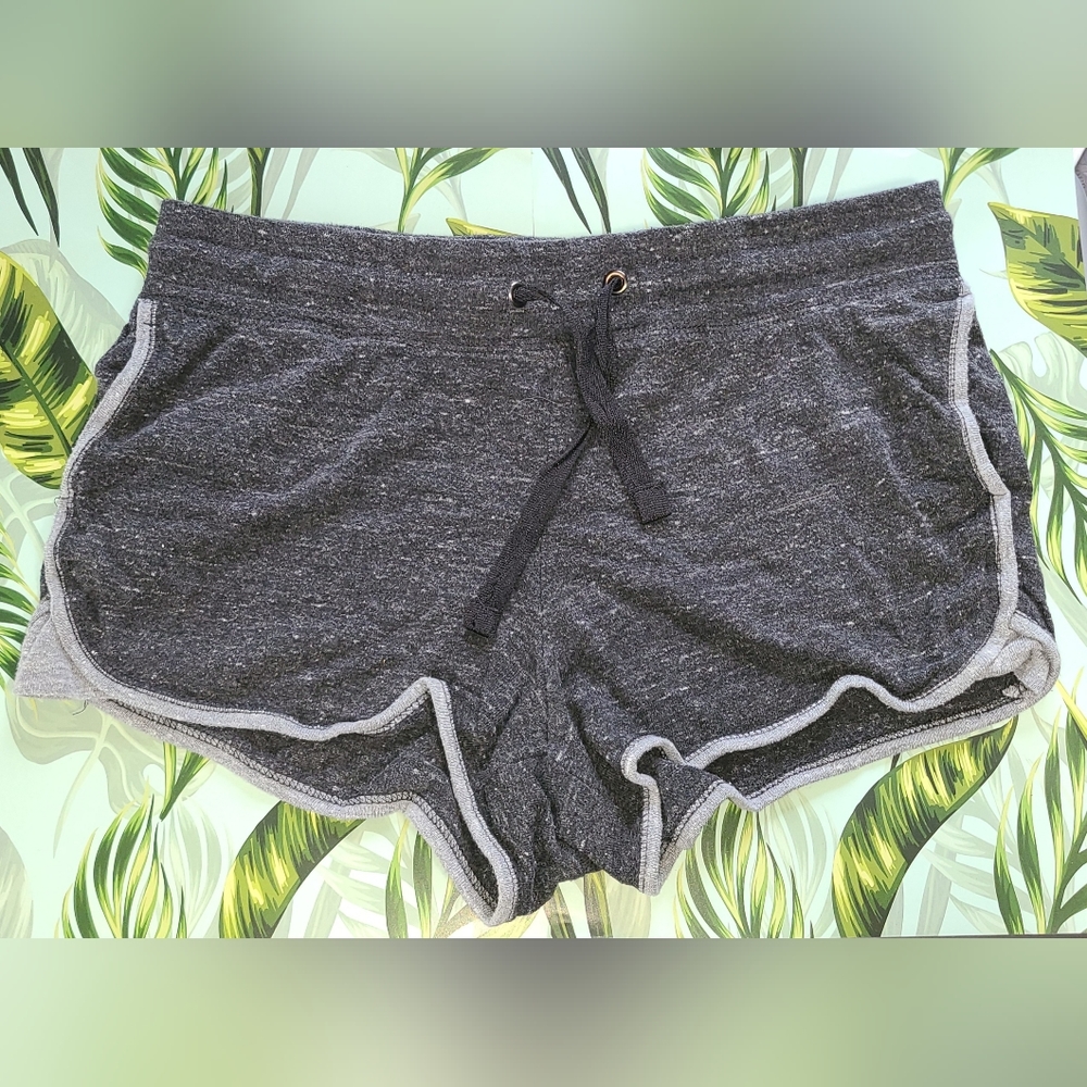 Women's athletic shorts Size Medium 8-10
